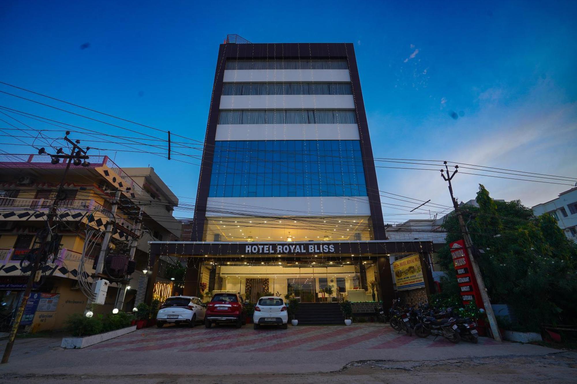 Royal Bliss Hotel Patna  Exterior photo